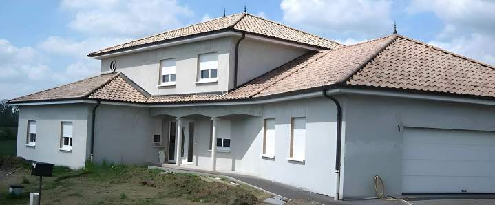 Maison avec couverture et zinguerie étanches Guenviller
